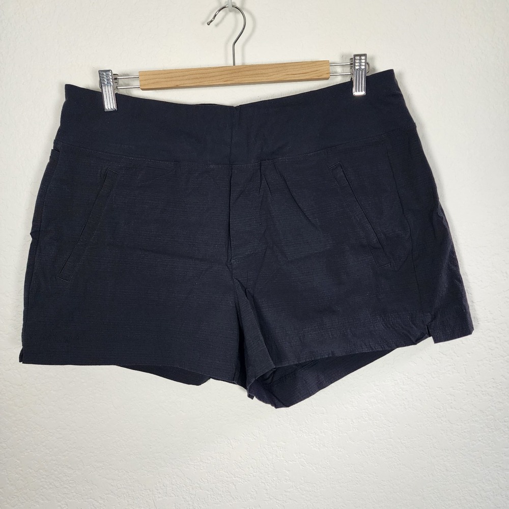 Athleta Trekkie North Black Shorts Womens Size 14 Outdoor Utility Hiking